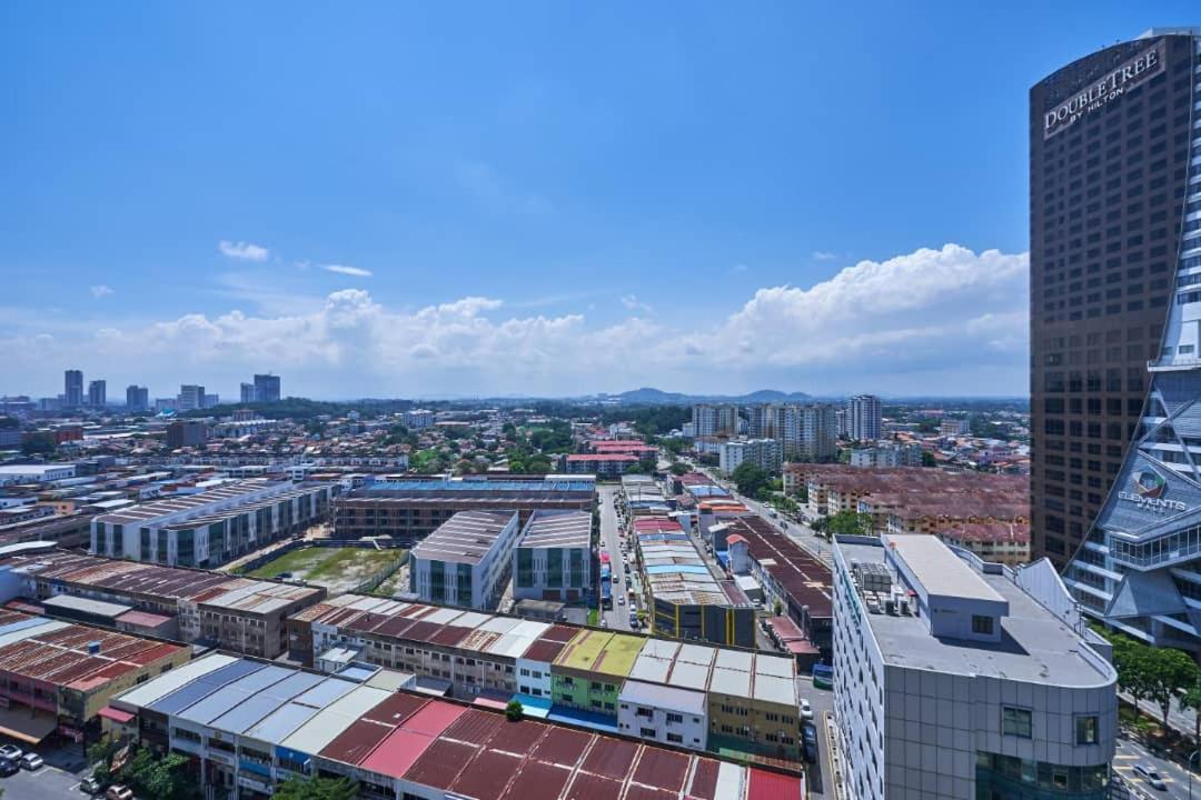 Homestay Shah Rizki At Imperio With Swimming Pool Muslim Friendly Malacca Exterior foto
