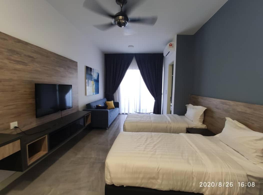 Homestay Shah Rizki At Imperio With Swimming Pool Muslim Friendly Malacca Exterior foto