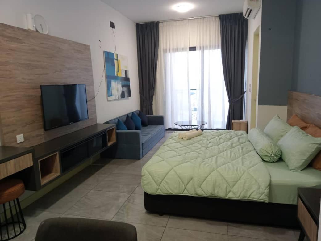 Homestay Shah Rizki At Imperio With Swimming Pool Muslim Friendly Malacca Exterior foto