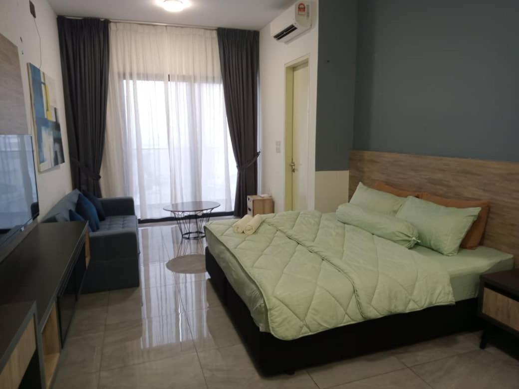 Homestay Shah Rizki At Imperio With Swimming Pool Muslim Friendly Malacca Exterior foto